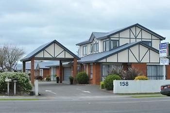 Tudor Lodge Motel Hawera Exterior photo